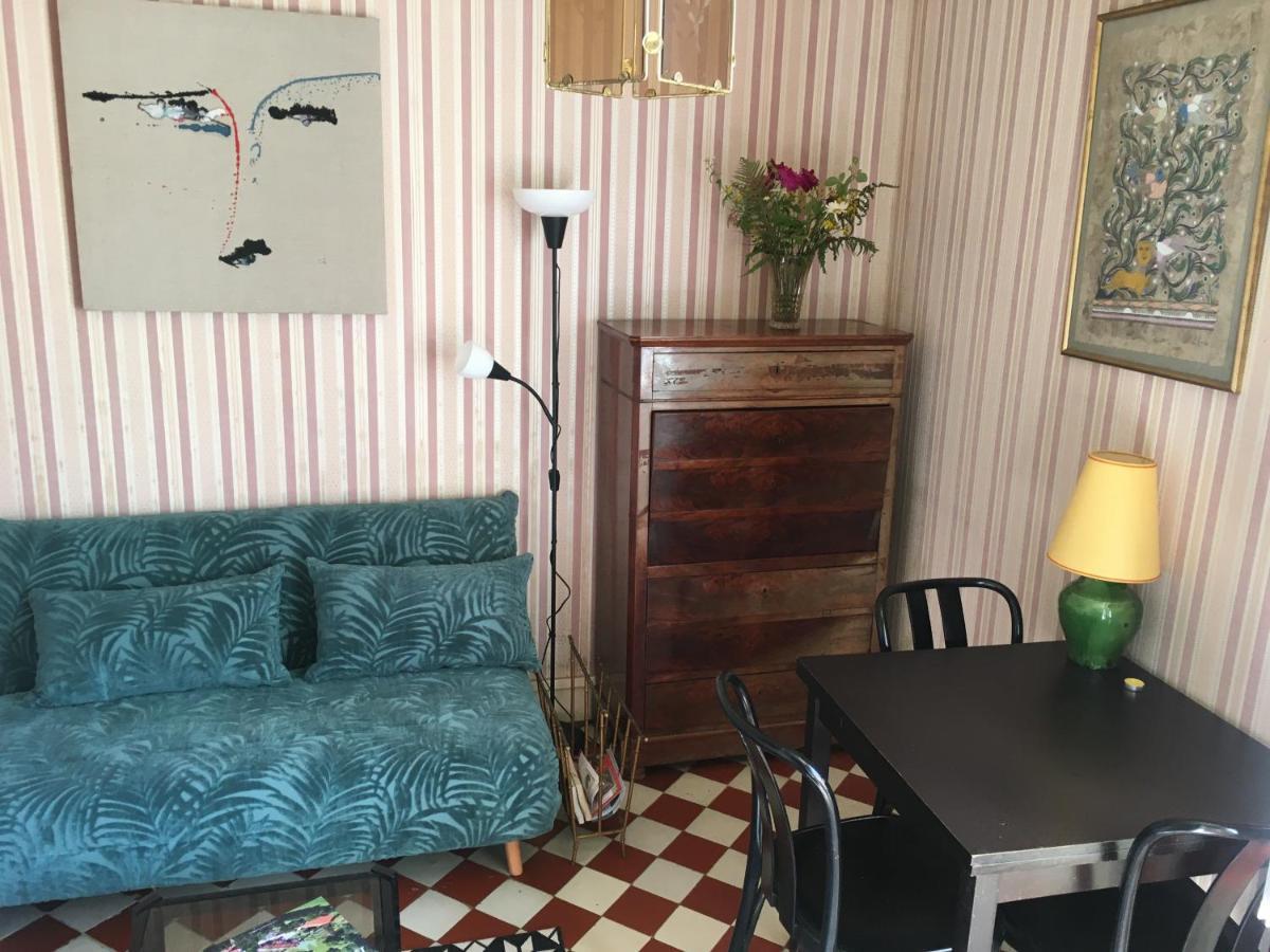 Le Refuge Private Entrance 2/4 Pers Dans Maison 17Eme Siecle.Parking. Calme Autreches Exterior foto